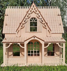 Casa delle bambole in legno da arredare