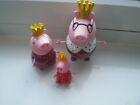 PEPPA FIGURES DADDY KING, MOMMY QUEEN, PRINCESS PEPPA AND MISS HARE WITH TORTOIS