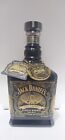 Jack Daniel s Eric Church Special Edition. 750ml. With medal. NO green, Gold,