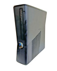 Xbox 360 Slim Nera 4GB in buone condizioni senza cavi Testato e Funzionante