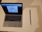 MacBook Air 13 2020 M1 (256GB SSD, 8GB RAM) - Space Grey