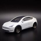 2020-2024 Tesla Modello Y SUV 1:64 Scala da Collezione Diorama Modellino