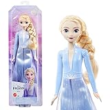 Mattel Disney Frozen - Elsa bambola con abito esclusivo e accessori ispirati ai film Disney Frozen 2, Giocattolo per Bambini 3+ Anni, HLW48
