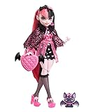 Monster High - Draculaura, bambola con accessori e cucciolo di pipistrello, snodata e alla moda con capelli rosa e neri, Giocattolo per Bambini 4+ Anni, HHK51