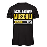 CHEMAGLIETTE! T-Shirt Divertente Uomo Maglietta Frase Simpatica Palestra Installazione Muscoli Tuned, Nero, XXL